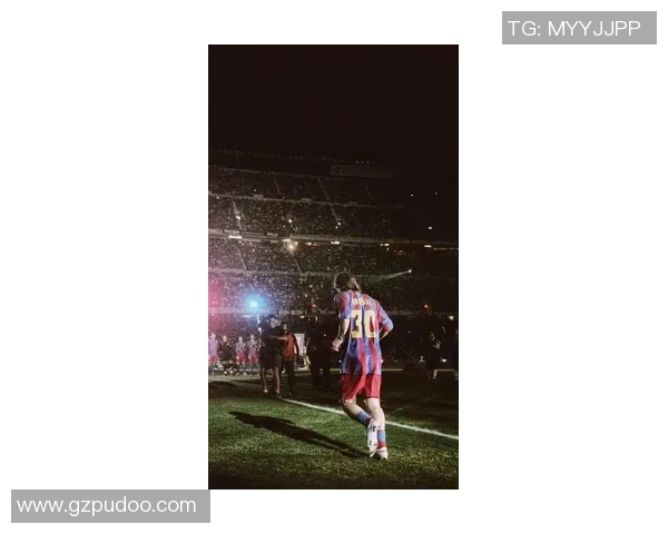 球迷罗萨里奥拍到梅西身影：球王低调现身，点燃城市足球热情！